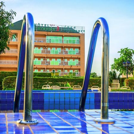 Hotel Univers 3 Aeroport Luxe Niamey Ngoại thất bức ảnh