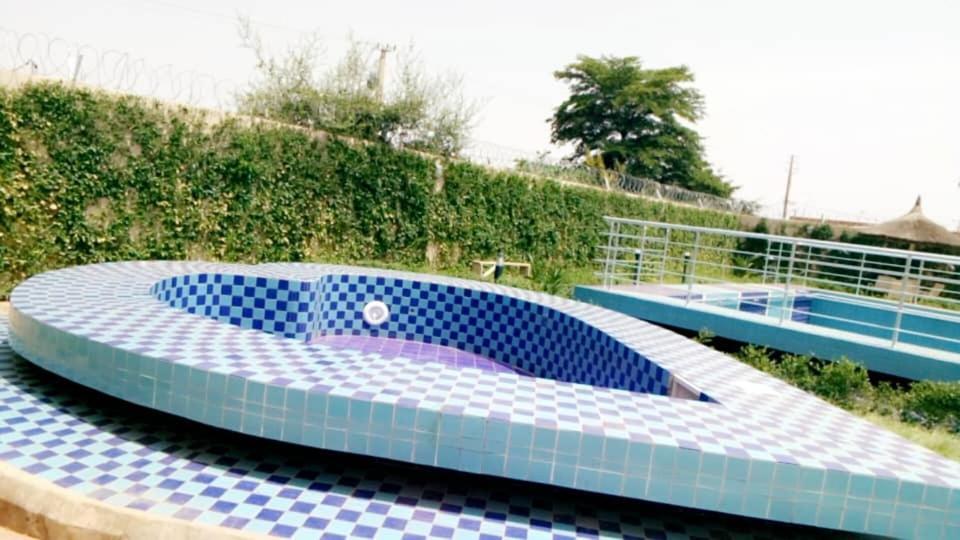 Hotel Univers 3 Aeroport Luxe Niamey Ngoại thất bức ảnh