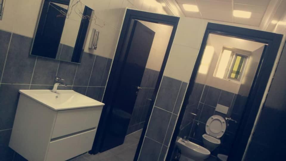 Hotel Univers 3 Aeroport Luxe Niamey Ngoại thất bức ảnh